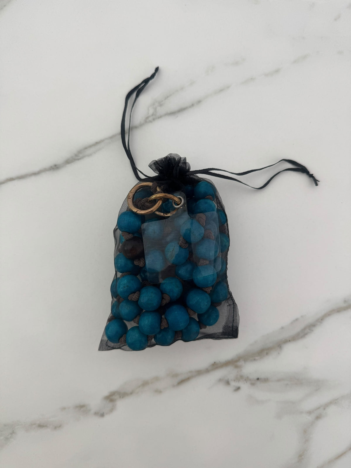 Llavero de bolas azul